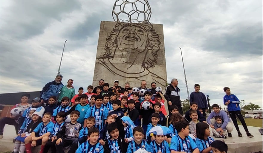 Santa Clara del Mar: a un año de la muerte de Maradona, se inauguró el Parque Municipal "El Diego"