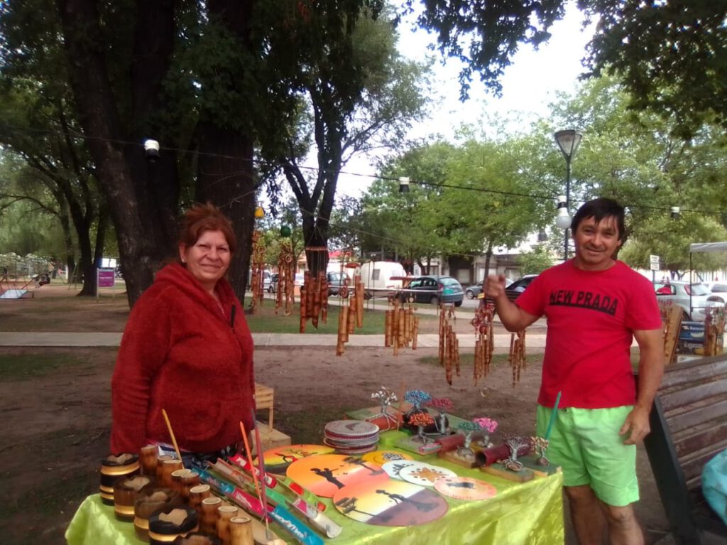 Comenzó la Feria pre-Navideña en el Parque San Martín