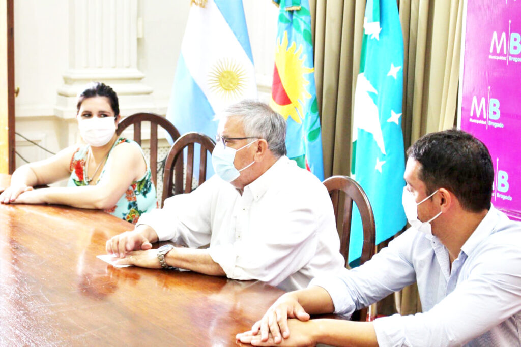 Vicente Gatica recibió a las funcionarias que se harán cargo de diferentes Direcciones y Subsecretarias del Ejecutivo