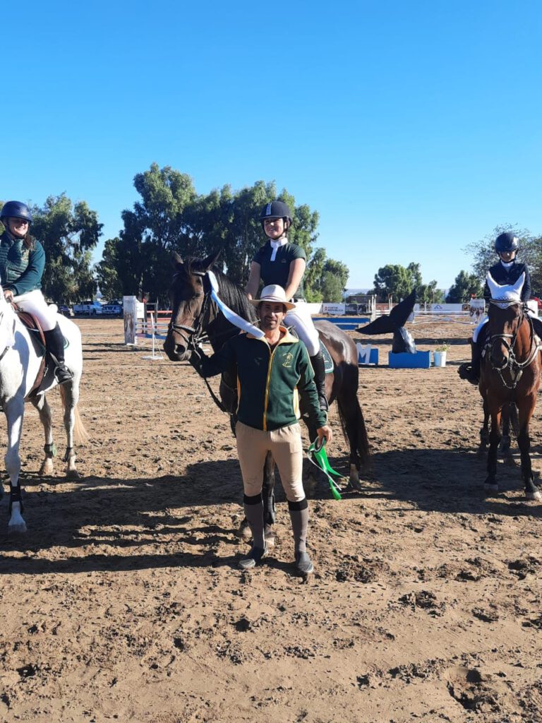 Juana Pereyra campeona de equitación, en Copa de Verano Puerto Madryn