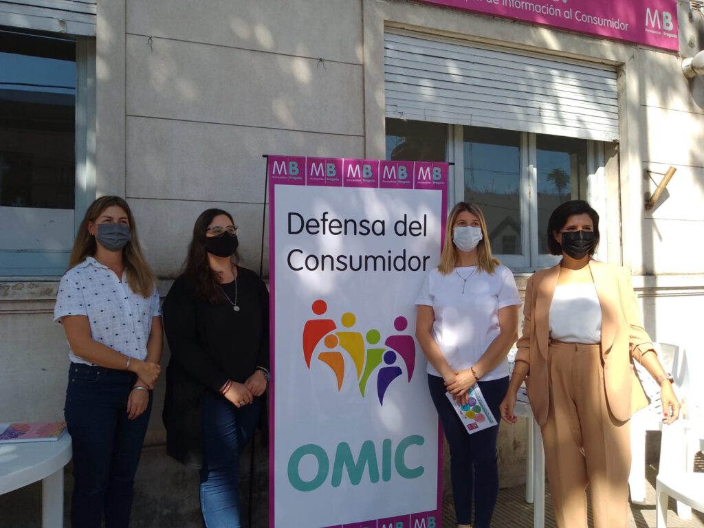 La OMIC asistió a la comunidad en la vereda de sus oficinas