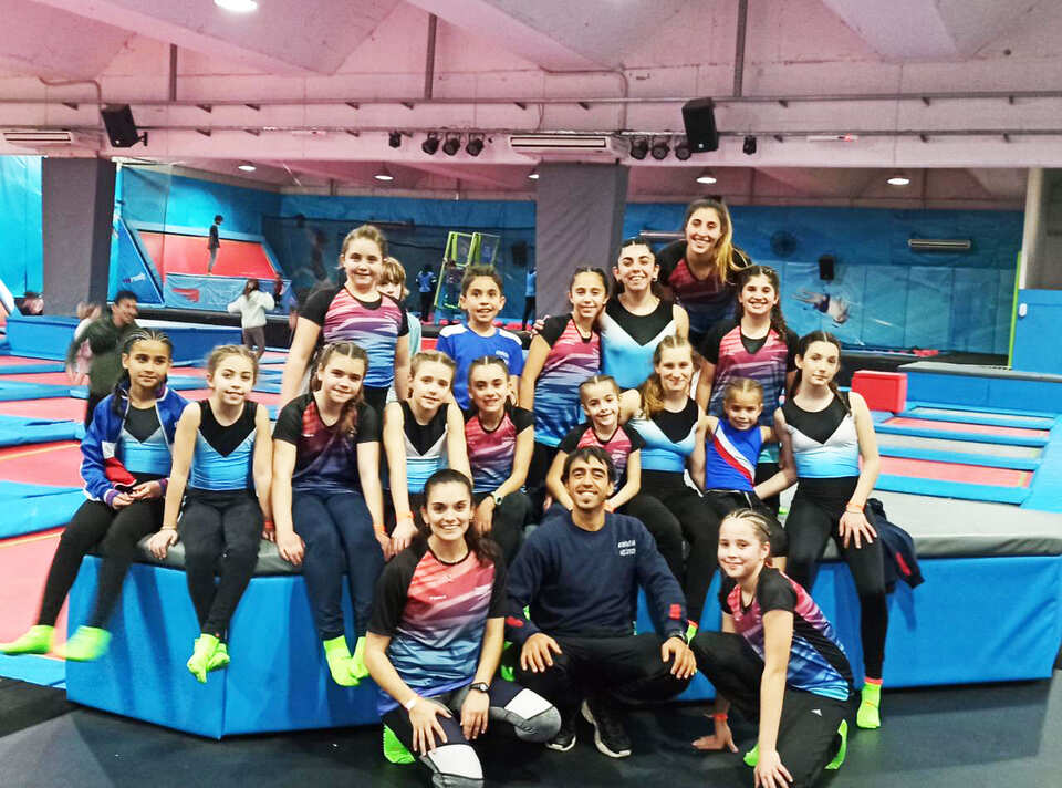 Participación de gimnastas de Bragado Club en varios torneos