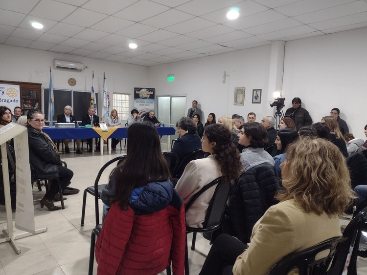 Rotary Club Bragado brindó una charla por la creación del primer Club Satélite Bragado en Warnes