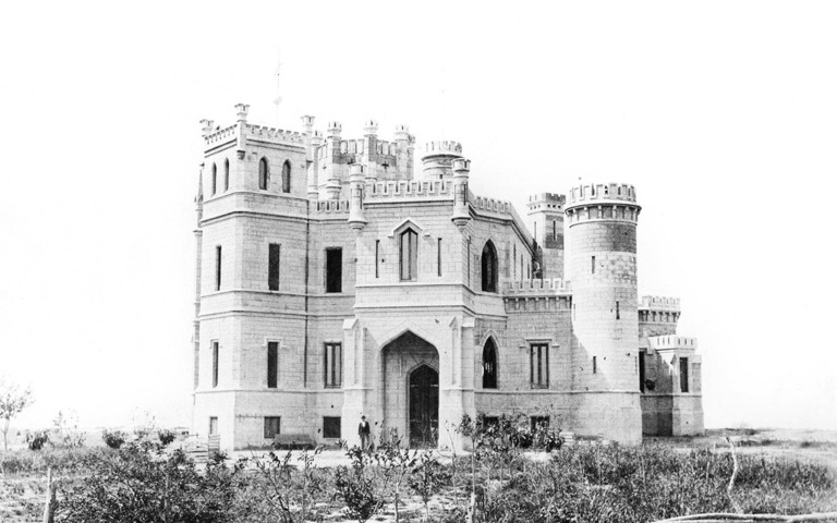 Entre Ivanhoe y Santos Vega: la historia del castillo que Rafael Obligado le regaló a su esposa