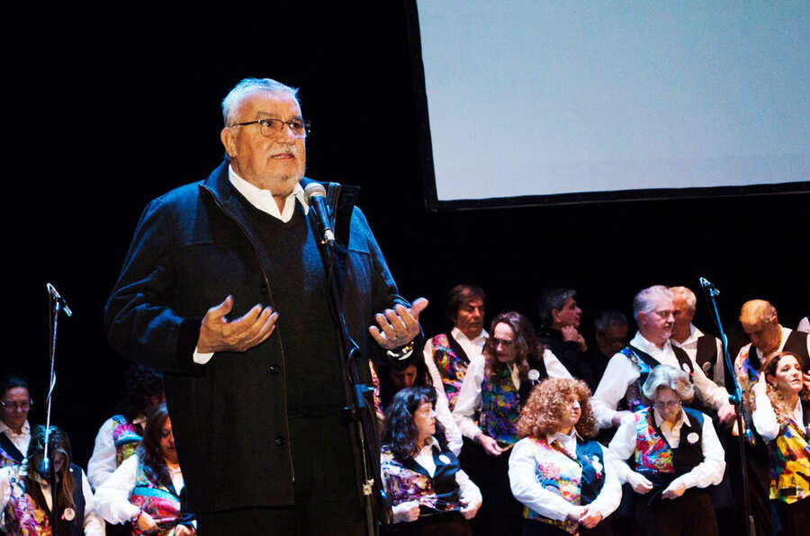 Extraordinaria presentación del Coro Kennedy en el Teatro Florencio Constantino