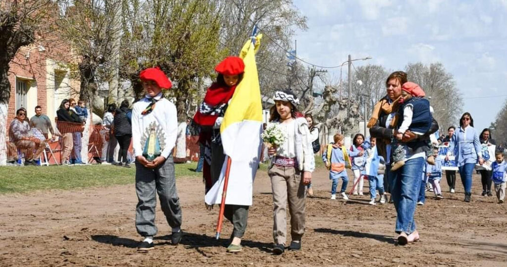 La Fiesta del Pueblo se vivió a puro éxito en Warnes