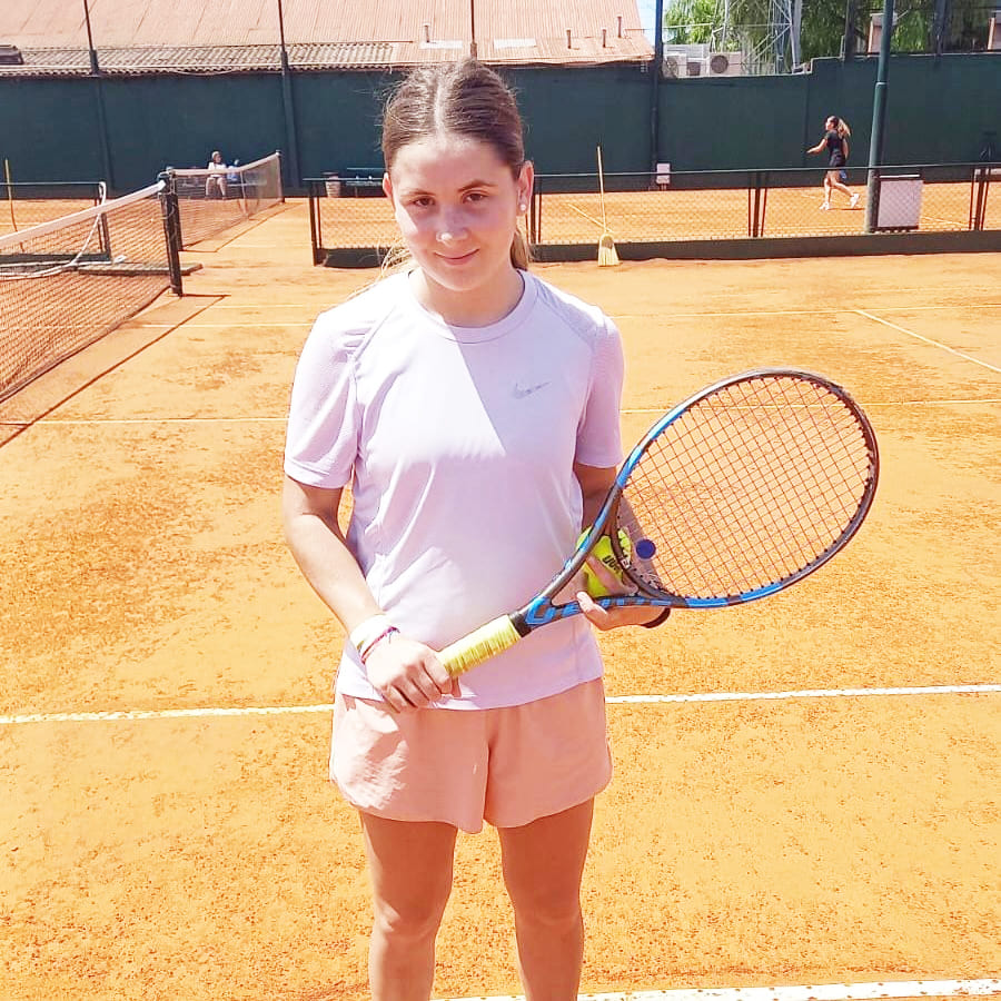 Amalia Finger brilla en Mar del Plata y avanza en tenis