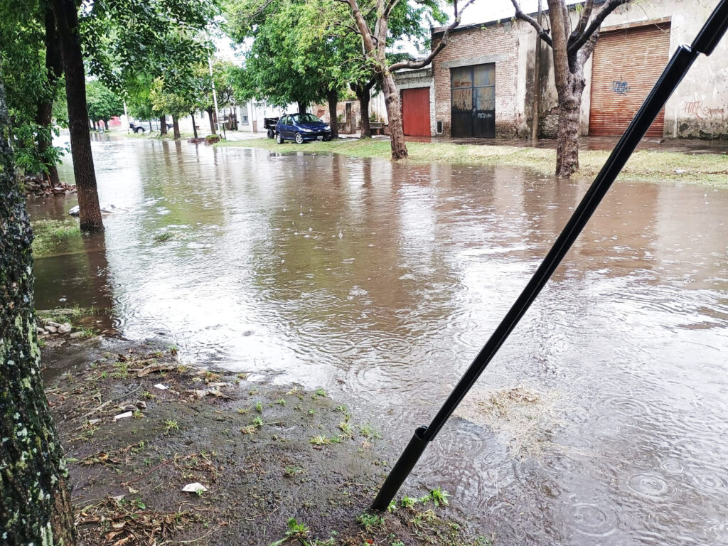 La lluvia causó inconvenientes