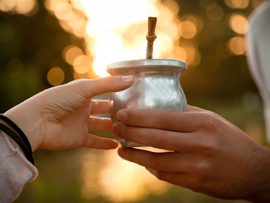 El mate: un clásico argentino con beneficios y precauciones