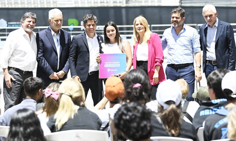 Axel Kicillof: “No somos insensibles ni miramos con indiferencia”