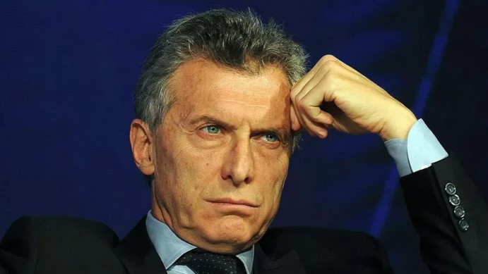Enojadísimo, Macri apuntó contra Caputo por las acusaciones de sabotear la hidrovía