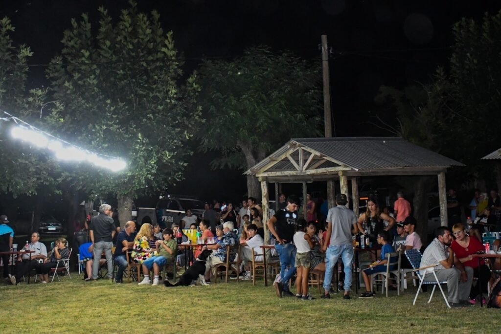 A pura alegría y diversión, Olascoaga tuvo su noche de Peatonal