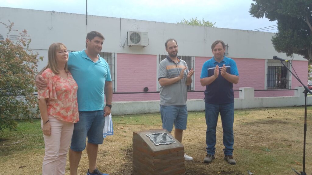 Emotivo homenaje al periodista Eduardo Bercovich