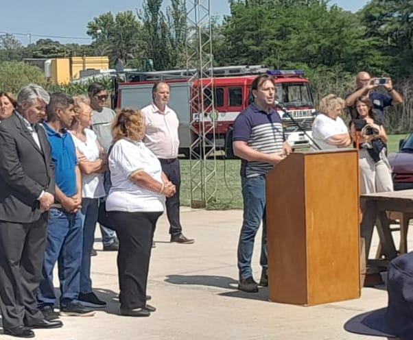 5 simbólicas velitas apagaron los Bomberos Voluntarios de Mechita