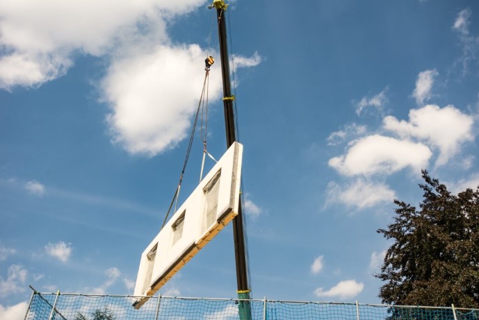 La revolución de la construcción, que fabrica casas como si fueran autos, llegó a Argentina