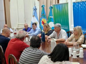 El municipio e instituciones locales anunciaron la campaña Bragado por Bahía Blanca