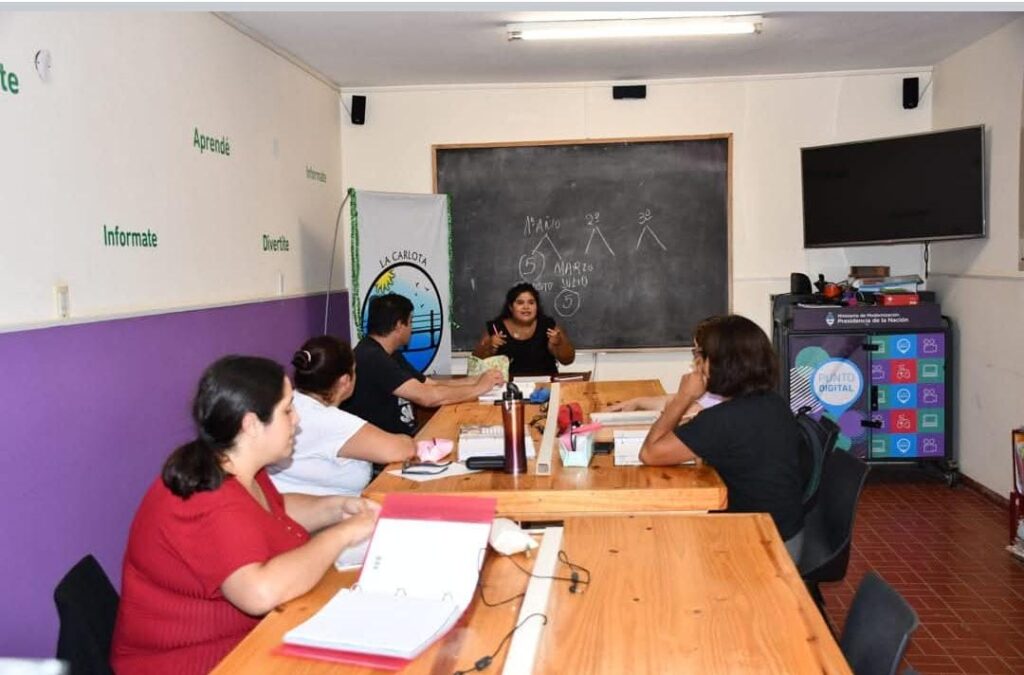 PROGRAMA FINES: COMENZARON LAS CLASES EN PUNTO DIGITAL