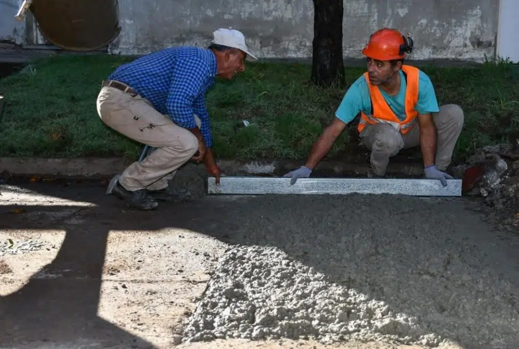 CONTINÚA EL PLAN DE BACHEO EN LA CIUDAD
