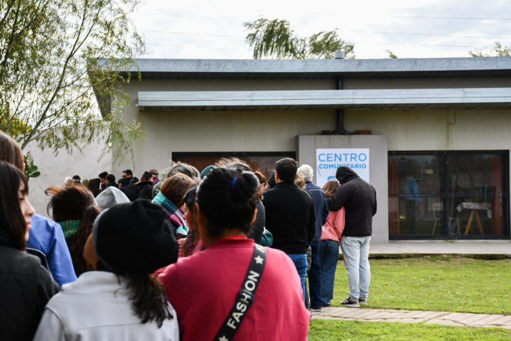 ARRANCAMOS CON EL PROGRAMA "VER PARA SEGUIR APRENDIENDO" EN EL CENTRO COMUNITARIO MUDYNDA
