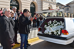 EMOTIVA DESPEDIDA AL EX INTENDENTE RICARDO IENCO EN EL PALACIO MUNICIPAL 