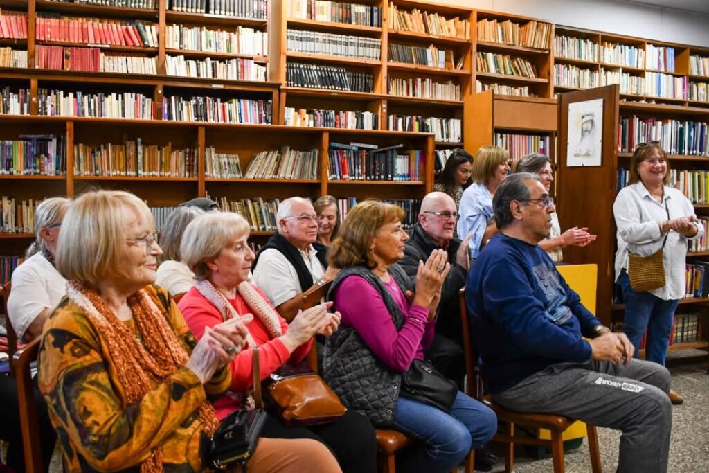 ¡COMENZAMOS A DISFRUTAR DE LA TARDE DE LAS BIBLIOTECAS!