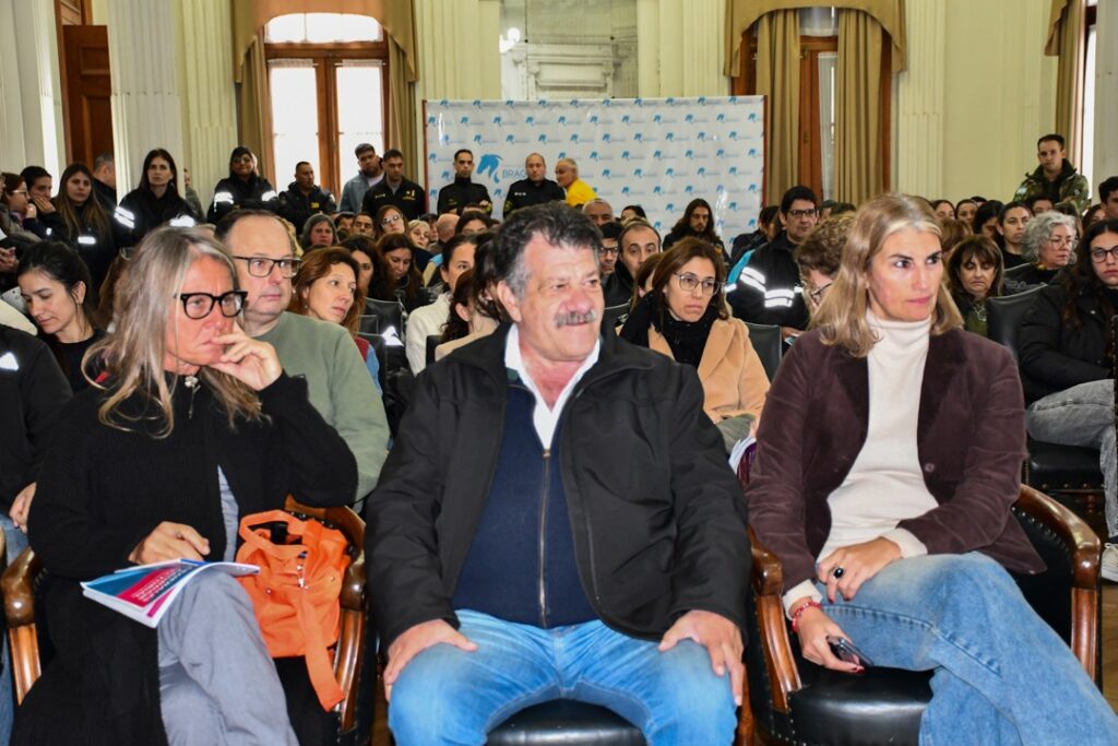 SALUD MENTAL: JORNADA DE CAPACITACIÓN PARA EL ABORDAJE DE URGENCIAS