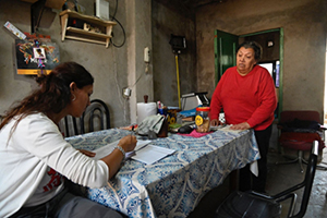 Más de 1.000 familias avanzan con la escrituración de sus casas