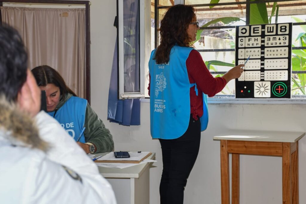 MÁS DE 500 PERSONAS PASARON POR LA PRIMERA ETAPA DEL PROGRAMA "VER PARA SEGUIR APRENDIENDO"