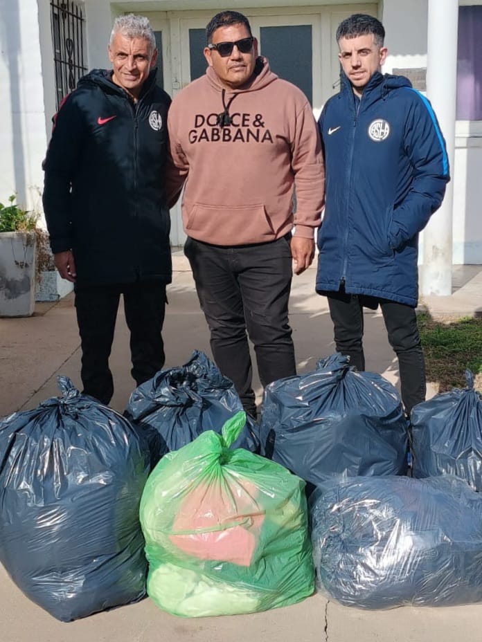 LA PEÑA SANLORENCISTA BRAGADENSE LLEVÓ SOLIDARIDAD A OLASCOAGA CON SU CAMPAÑA DE ABRIGO