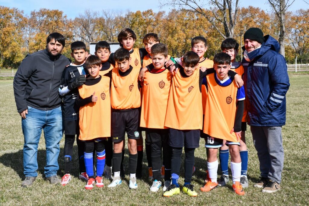 ¡HERMOSA JORNADA DE FÚTBOL 11 ESCOLAR!